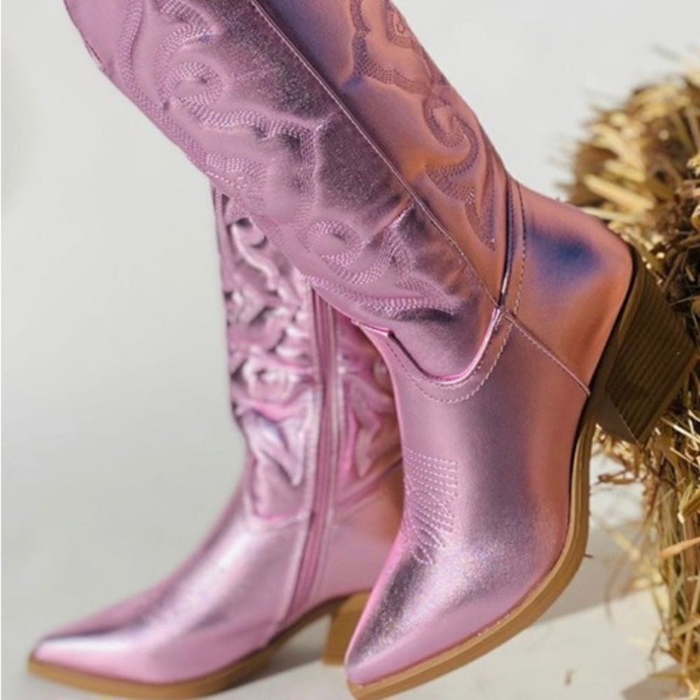 Pink with stitching, cowboy boots - Picture 2 of 5